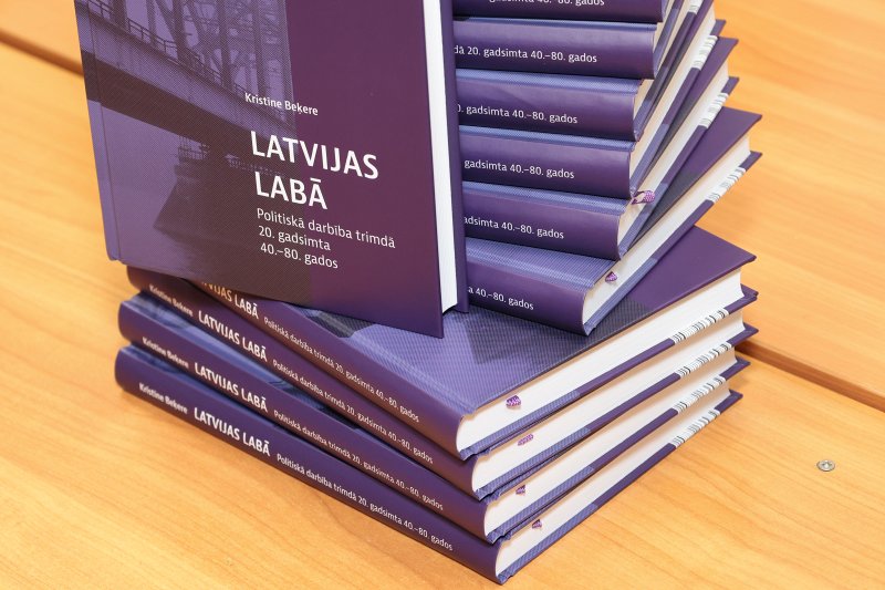 Pētnieces Kristīnes Beķeres monogrāfijas «Latvijas labā. Politiskā darbība trimdā 20. gadsimta 40.–80. gados» atvēršanas svētki. null