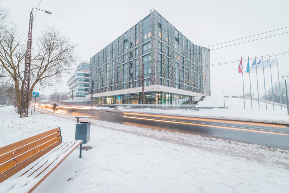 Latvijas Universitātes Akadēmiskā centra Dabas māja. null