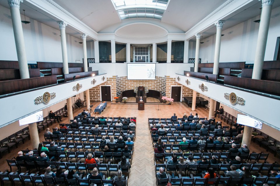 Latvijas Universitātes darbinieku kopsapulce. null