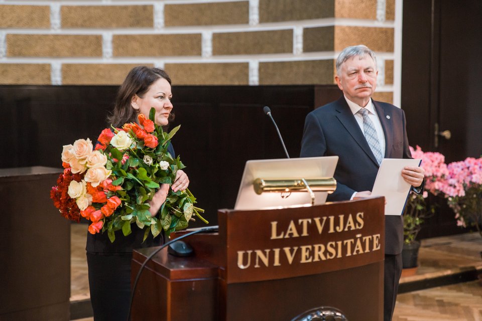 Latvijas Universitātes darbinieku kopsapulce. LU Personālvadības departamenta direktore Ilona Leitāne un LU rektors prof. Indriķis Muižnieks.