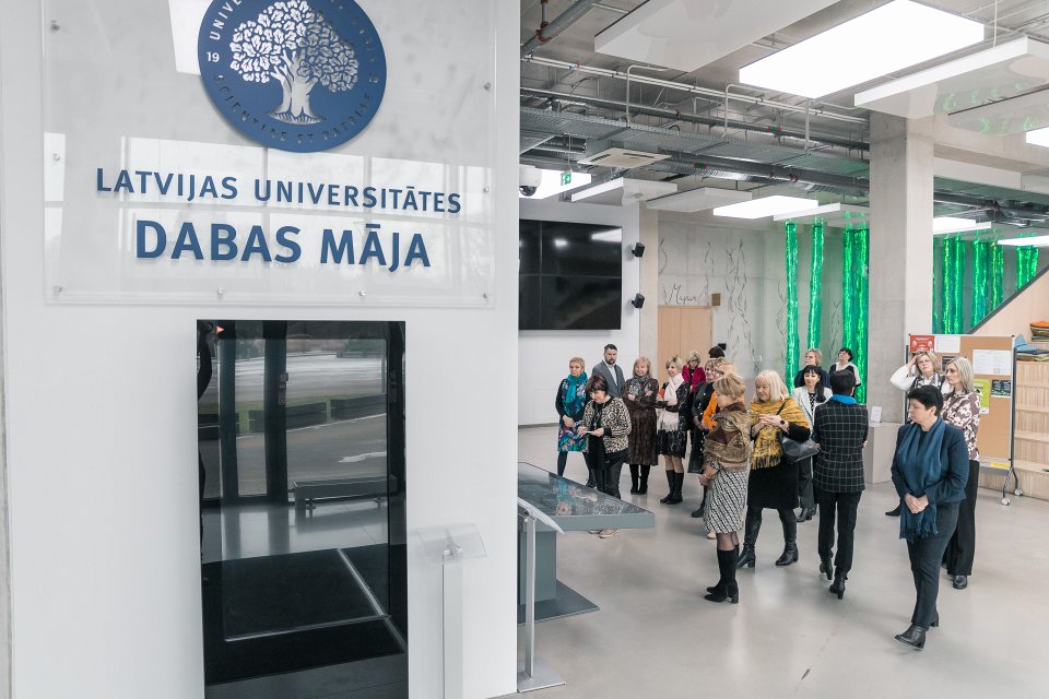 Ventspils pašvaldības un izglītības iestāžu pārstāvju vizīte Latvijas Universitātes Akadēmiskajā centrā. null