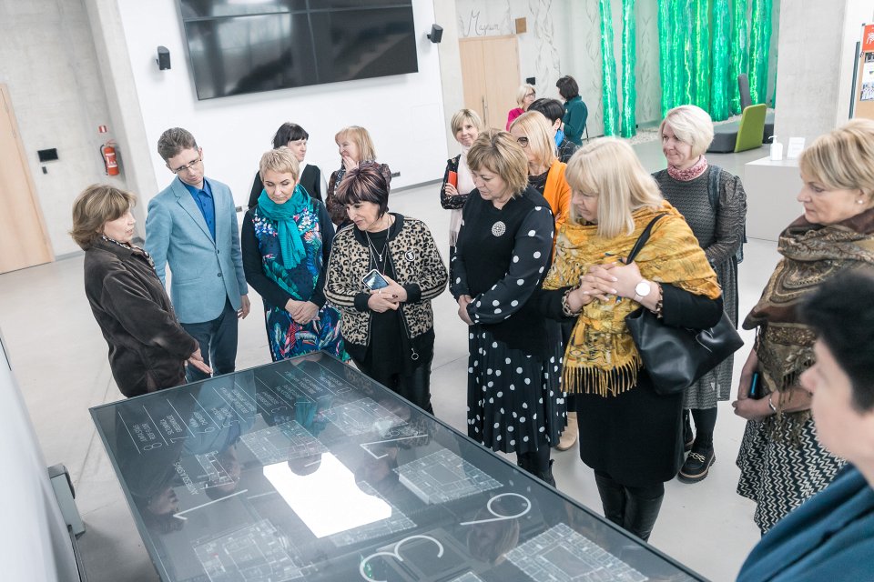 Ventspils pašvaldības un izglītības iestāžu pārstāvju vizīte Latvijas Universitātes Akadēmiskajā centrā. null