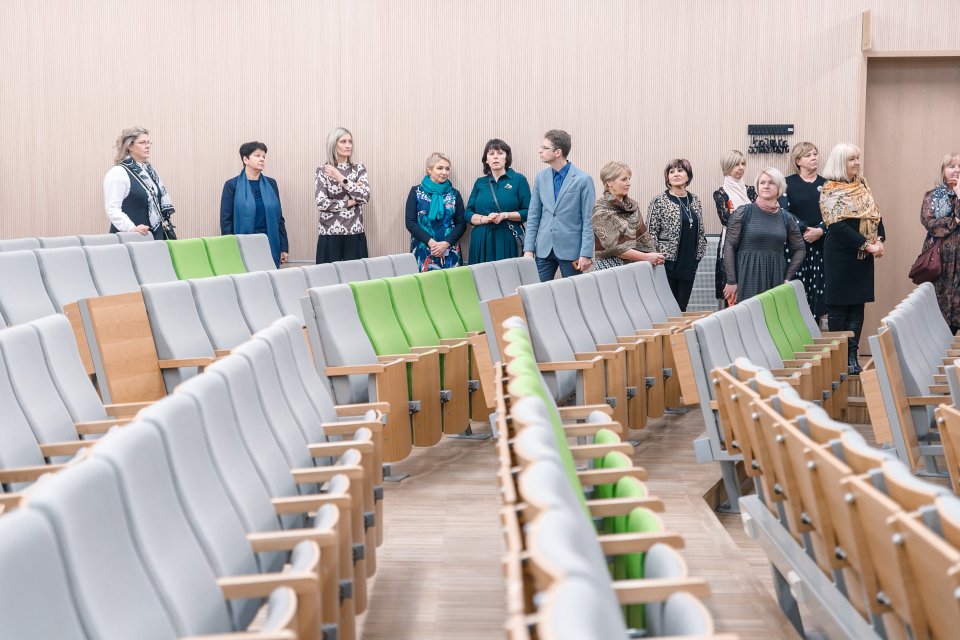 Ventspils pašvaldības un izglītības iestāžu pārstāvju vizīte Latvijas Universitātes Akadēmiskajā centrā. null