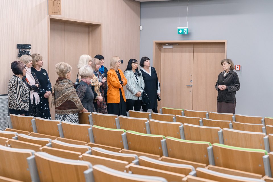 Ventspils pašvaldības un izglītības iestāžu pārstāvju vizīte Latvijas Universitātes Akadēmiskajā centrā. null