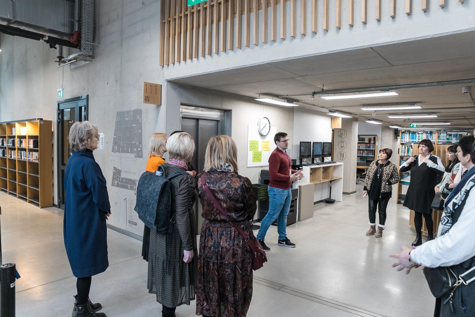 Ventspils pašvaldības un izglītības iestāžu pārstāvju vizīte Latvijas Universitātes Akadēmiskajā centrā. null