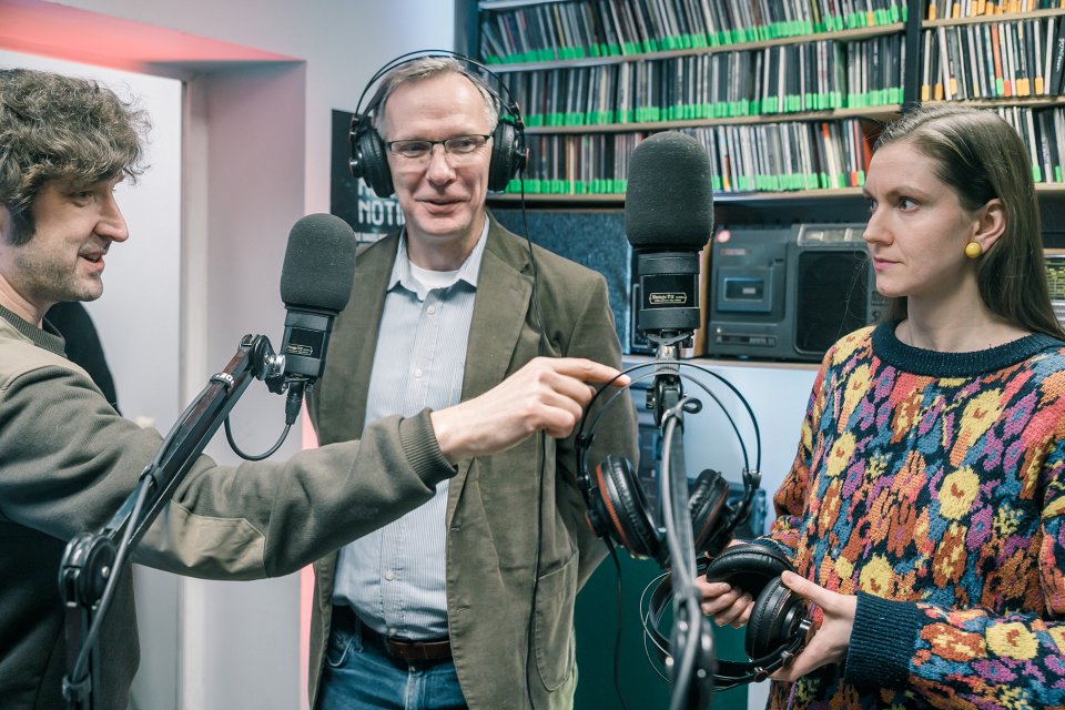 Radio NABA raidījuma 'Tu saki?' ierakstīšana. null