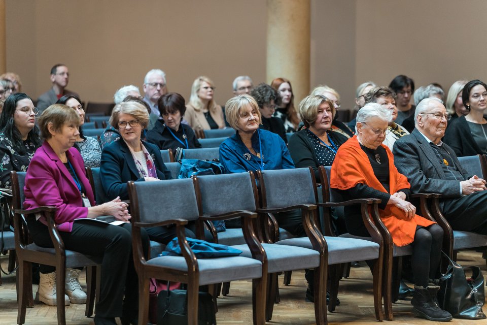 Akadēmiķa Jāņa Endzelīna 150. dzimšanas dienas atcerei veltīta starptautiska zinātniska konference «Endzelīns. Valoda. Laiks». null