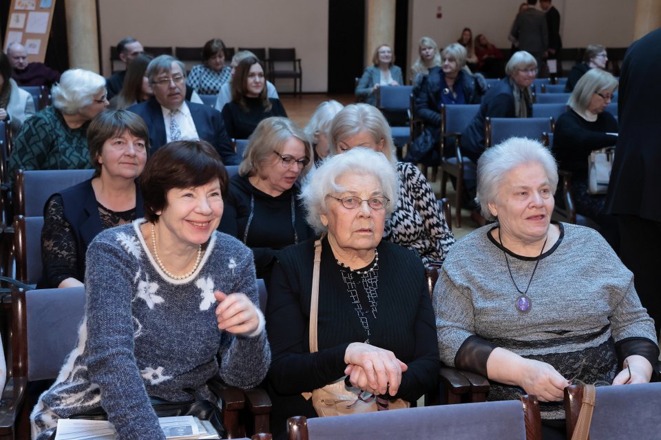 Akadēmiķa Jāņa Endzelīna 150. dzimšanas dienas atcerei veltīta starptautiska zinātniska konference «Endzelīns. Valoda. Laiks». Apvidvārdu talkas godināšana. null