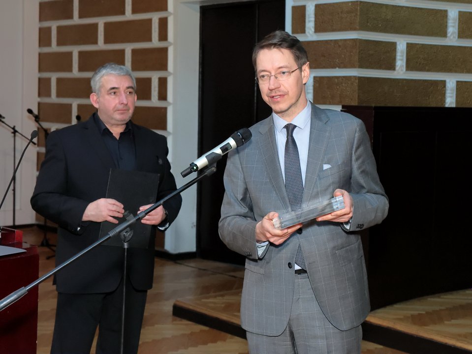 Akadēmiķa Jāņa Endzelīna 150. dzimšanas dienas atcerei veltīta starptautiska zinātniska konference «Endzelīns. Valoda. Laiks». Apvidvārdu talkas godināšana. null