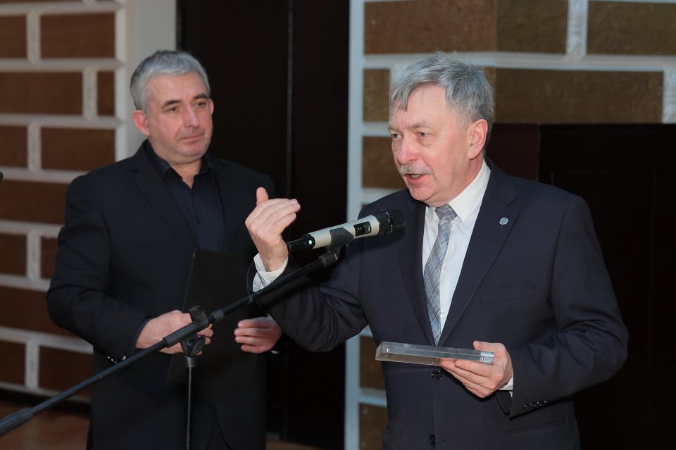 Akadēmiķa Jāņa Endzelīna 150. dzimšanas dienas atcerei veltīta starptautiska zinātniska konference «Endzelīns. Valoda. Laiks». Apvidvārdu talkas godināšana. null