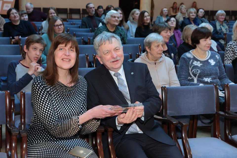 Akadēmiķa Jāņa Endzelīna 150. dzimšanas dienas atcerei veltīta starptautiska zinātniska konference «Endzelīns. Valoda. Laiks». Apvidvārdu talkas godināšana. null