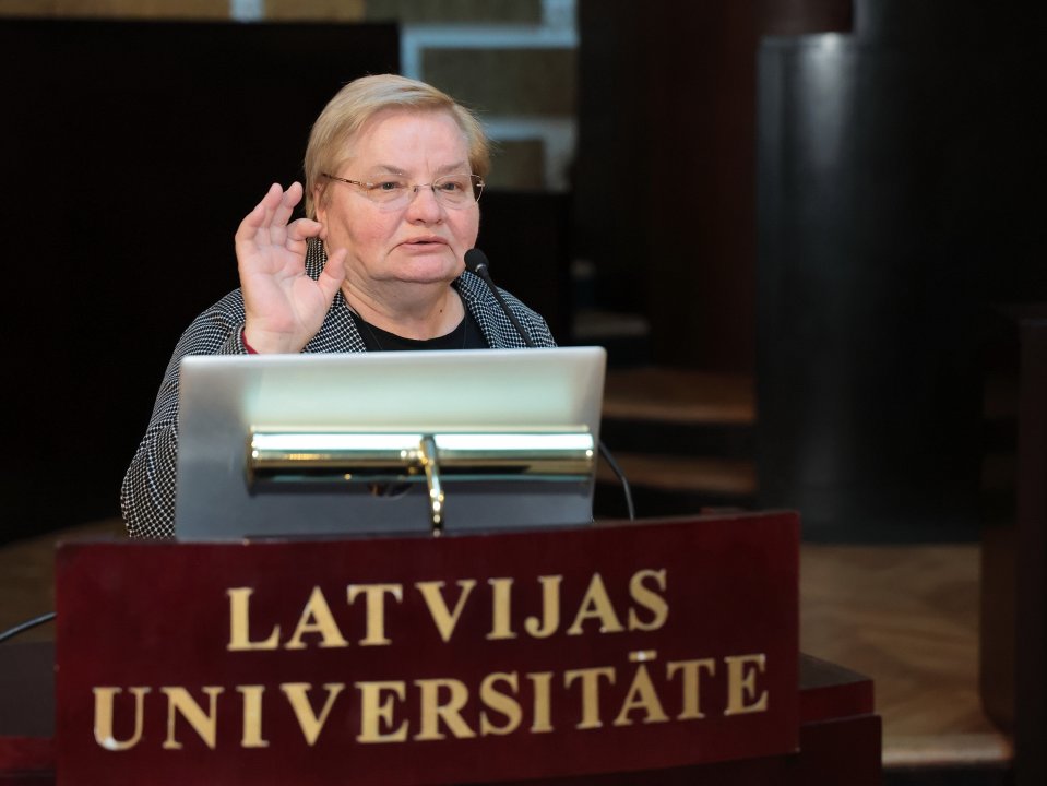 Akadēmiķa Jāņa Endzelīna 150. dzimšanas dienas atcerei veltīta starptautiska zinātniska konference «Endzelīns. Valoda. Laiks». Apvidvārdu talkas godināšana. null