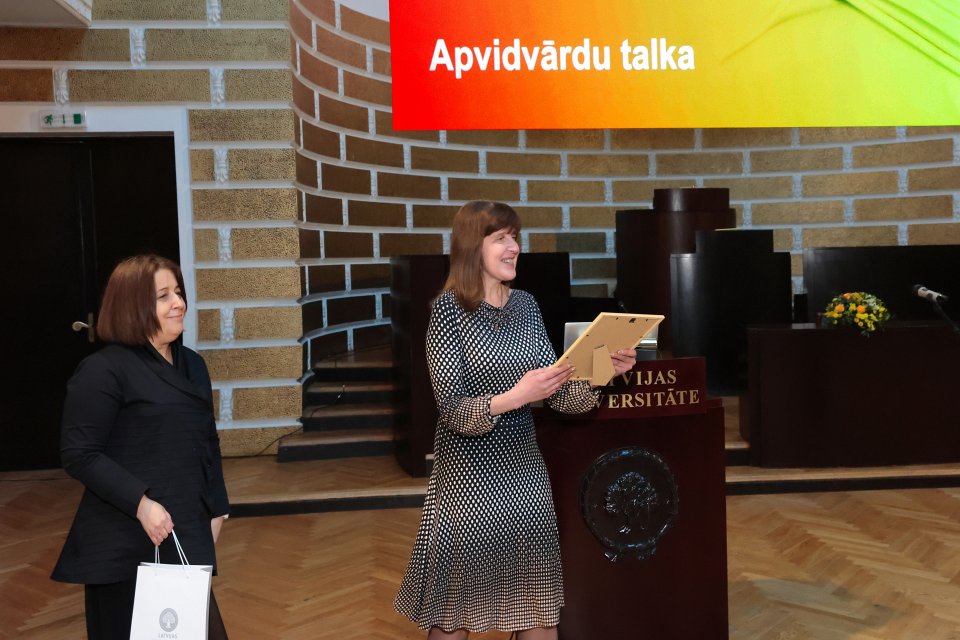 Akadēmiķa Jāņa Endzelīna 150. dzimšanas dienas atcerei veltīta starptautiska zinātniska konference «Endzelīns. Valoda. Laiks». Apvidvārdu talkas godināšana. null