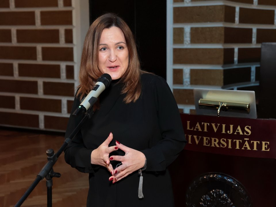 Akadēmiķa Jāņa Endzelīna 150. dzimšanas dienas atcerei veltīta starptautiska zinātniska konference «Endzelīns. Valoda. Laiks». Apvidvārdu talkas godināšana. null