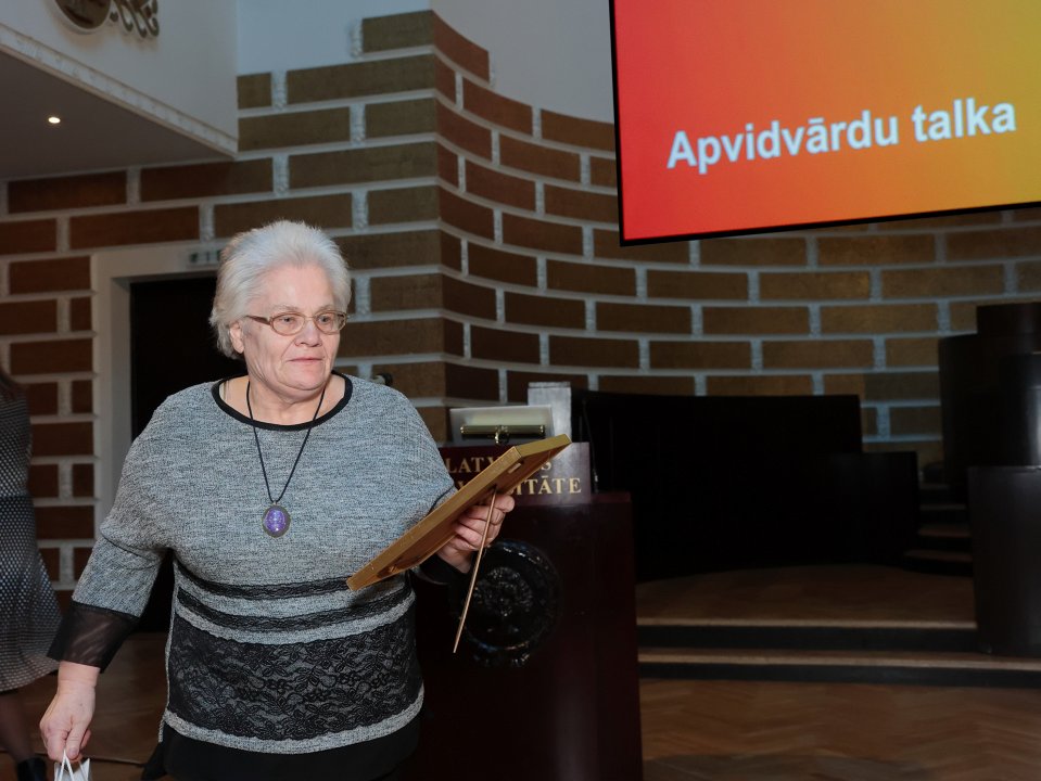 Akadēmiķa Jāņa Endzelīna 150. dzimšanas dienas atcerei veltīta starptautiska zinātniska konference «Endzelīns. Valoda. Laiks». Apvidvārdu talkas godināšana. null