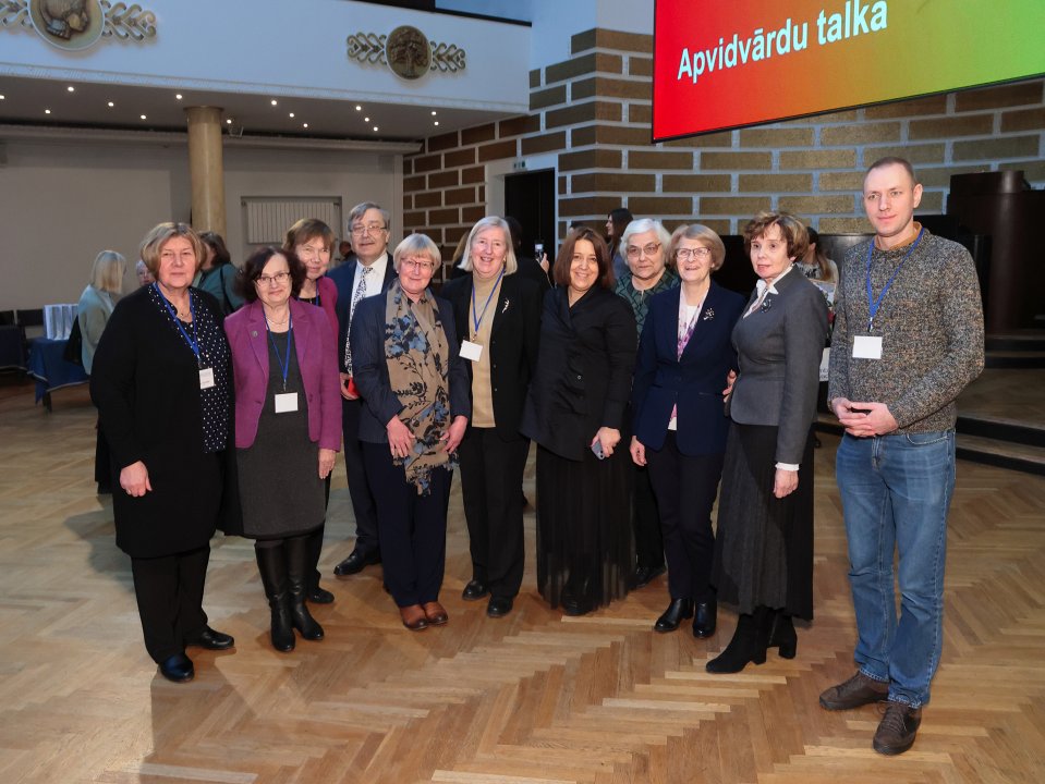 Akadēmiķa Jāņa Endzelīna 150. dzimšanas dienas atcerei veltīta starptautiska zinātniska konference «Endzelīns. Valoda. Laiks». Apvidvārdu talkas godināšana. null