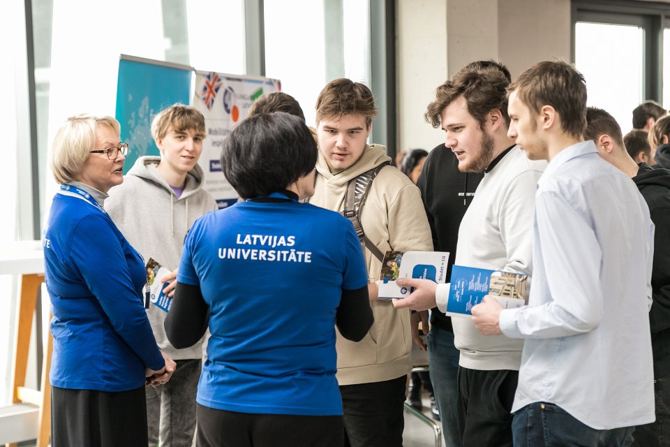 Latvijas Universitātes studiju festivāls «L’Universs». null