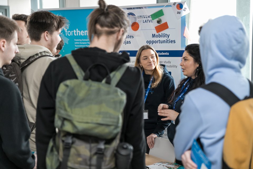 Latvijas Universitātes studiju festivāls «L’Universs». null