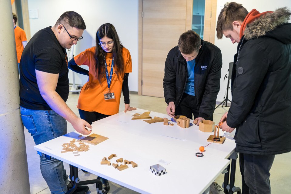 Latvijas Universitātes studiju festivāls «L’Universs». null