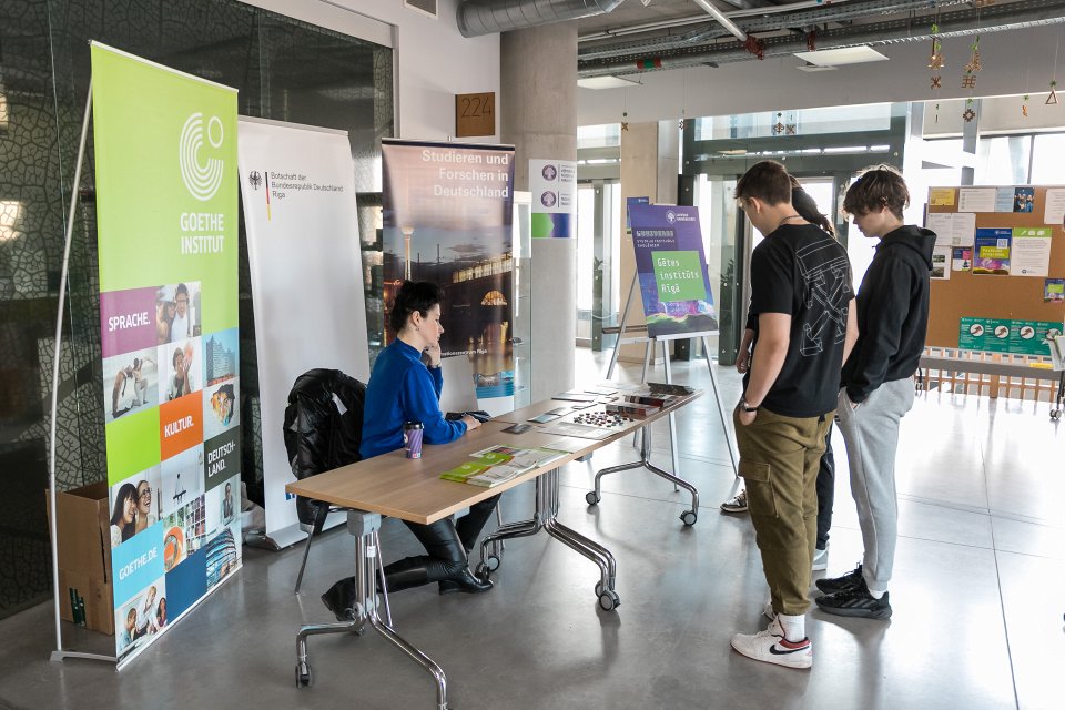 Latvijas Universitātes studiju festivāls «L’Universs». null