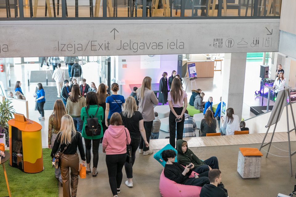 Latvijas Universitātes studiju festivāls «L’Universs». null