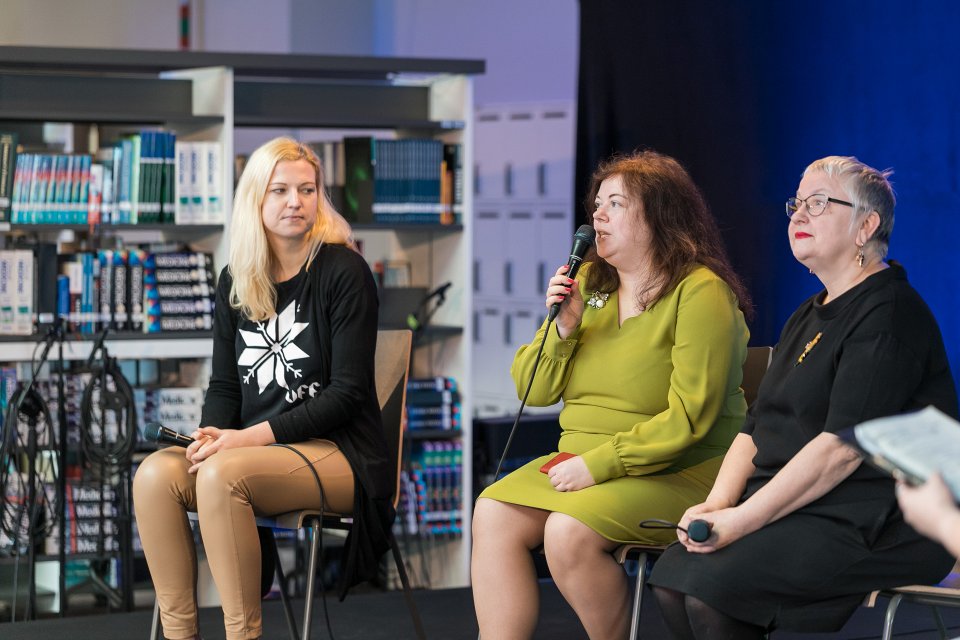 Latvijas Universitātes studiju festivāls «L’Universs». Diskusija ''Humanitārajām zinātnēm būs būt!''.