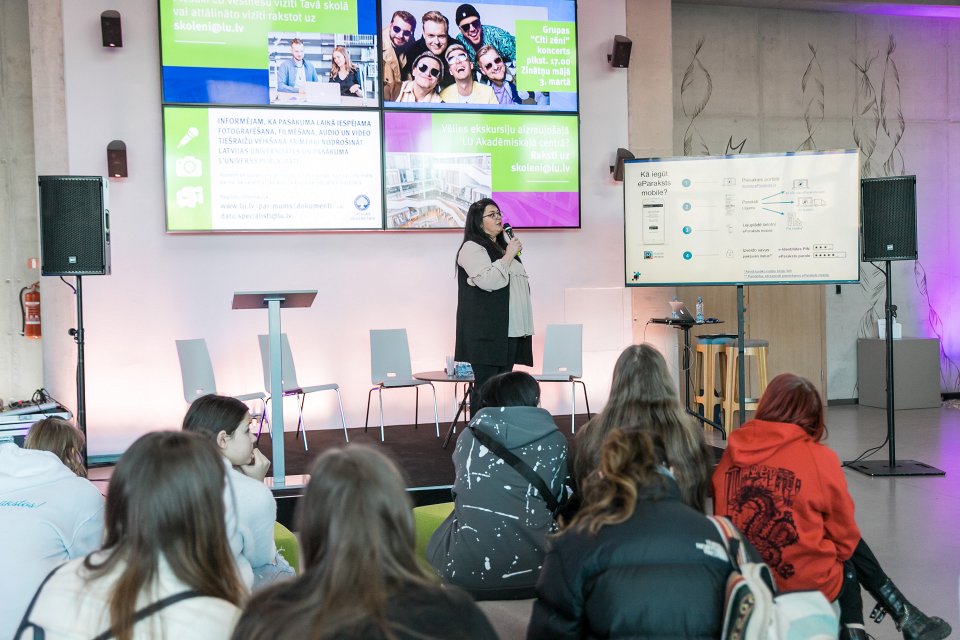 Latvijas Universitātes studiju festivāls «L’Universs». null