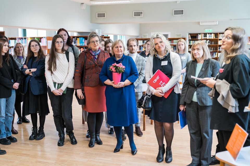 Jāņa Endzelīna 150. jubilejai veltītas izstādes «Jānim Endzelīnam 150» atklāšana Latvijas Universitātes Humanitāro zinātņu bibliotēkā. null