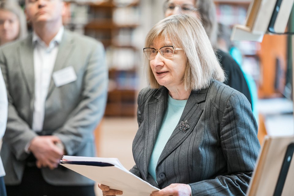 Jāņa Endzelīna 150. jubilejai veltītas izstādes «Jānim Endzelīnam 150» atklāšana Latvijas Universitātes Humanitāro zinātņu bibliotēkā. null