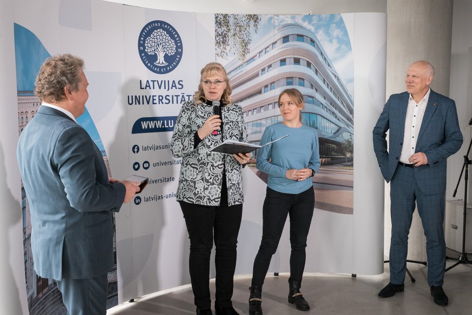 Latvijas Universitātes Akadēmiskā centra teritorijas attīstības metu konkursa devīžu atvēršanas pasākums. null