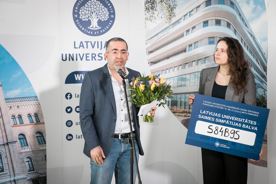 Latvijas Universitātes Akadēmiskā centra teritorijas attīstības metu konkursa devīžu atvēršanas pasākums. null