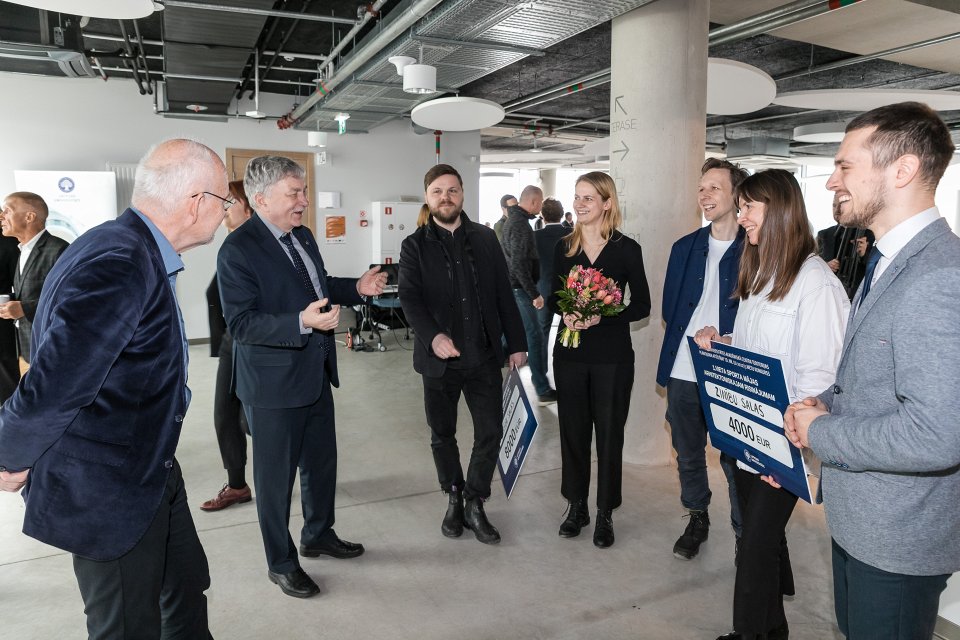 Latvijas Universitātes Akadēmiskā centra teritorijas attīstības metu konkursa devīžu atvēršanas pasākums. null