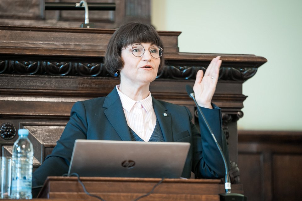 Latvijas Universitātes Satversmes simtgades konference. LU Juridiskās fakultātes profesore Sanita Osipova.