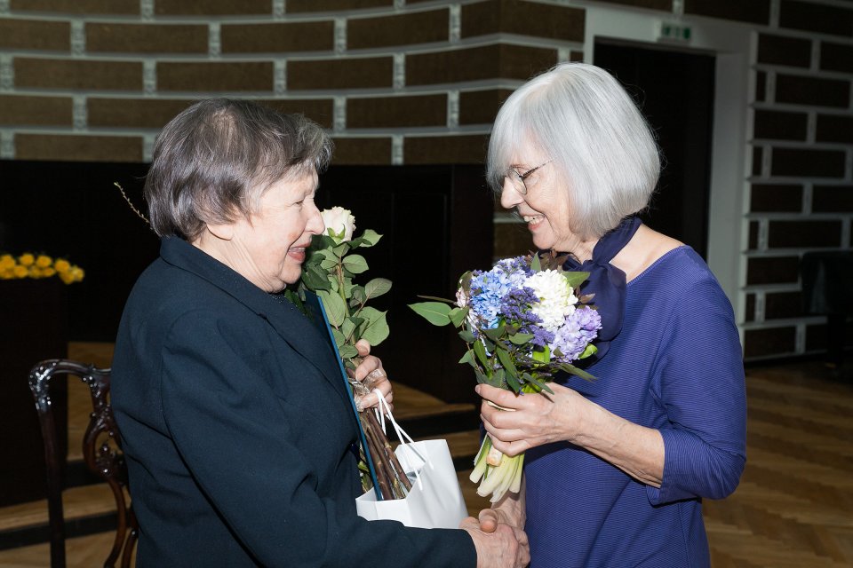 Latvijas Universitātes senioru jubilāru sveikšana. null