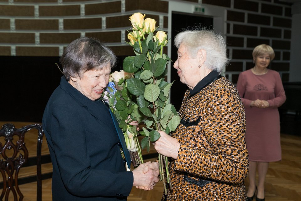 Latvijas Universitātes senioru jubilāru sveikšana. null