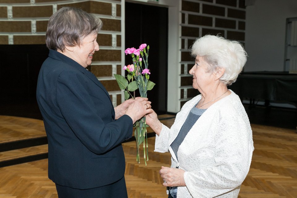 Latvijas Universitātes senioru jubilāru sveikšana. null