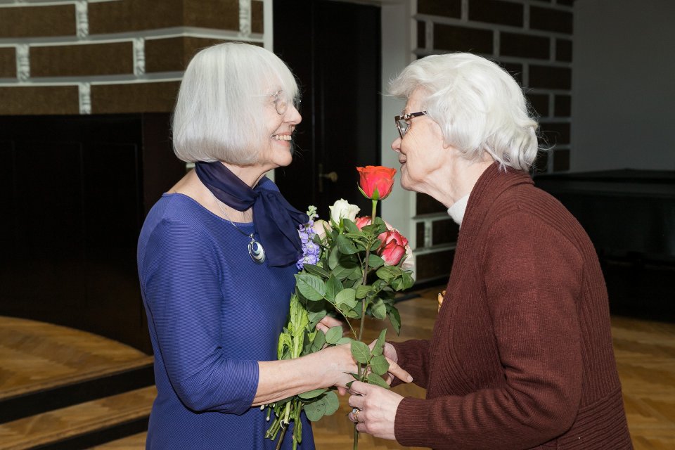 Latvijas Universitātes senioru jubilāru sveikšana. null