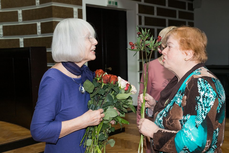 Latvijas Universitātes senioru jubilāru sveikšana. null