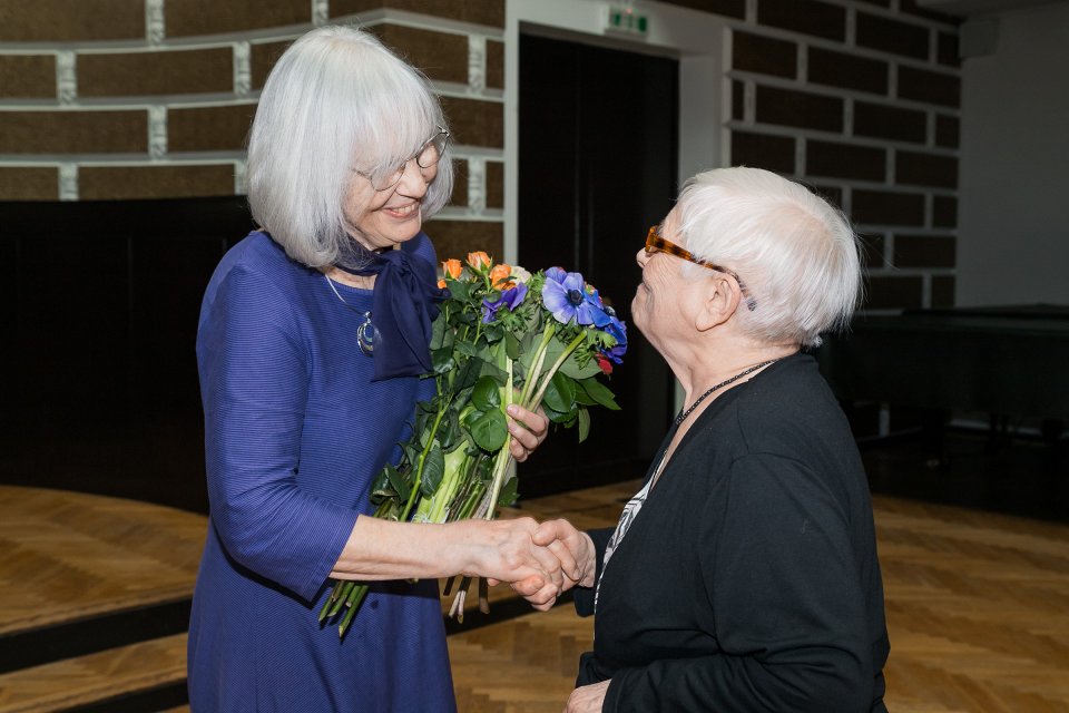 Latvijas Universitātes senioru jubilāru sveikšana. null