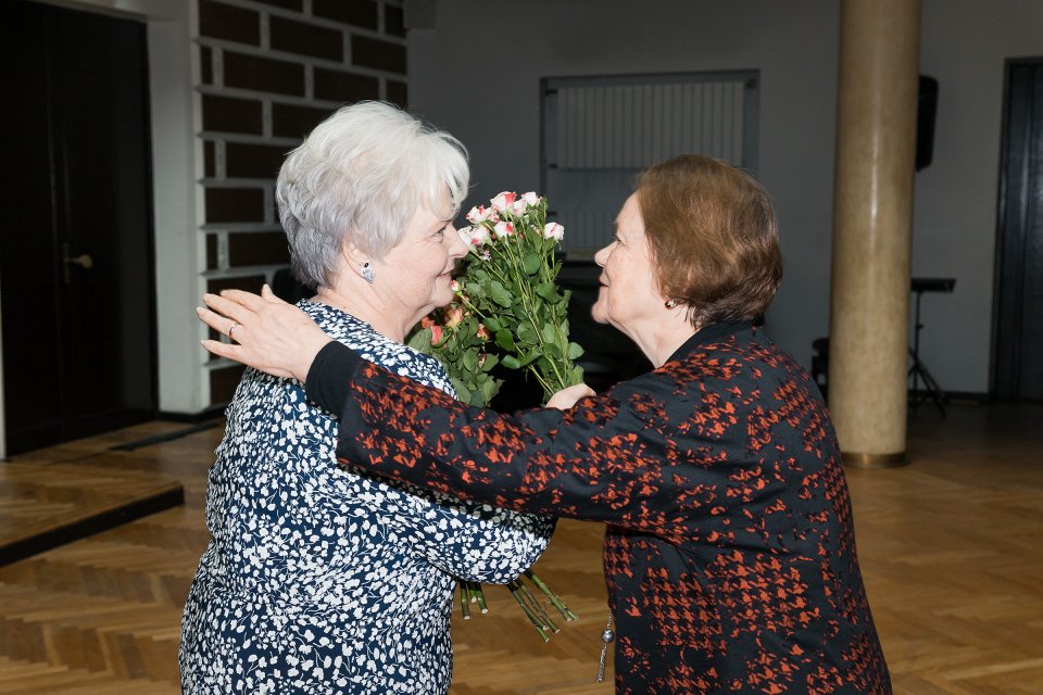 Latvijas Universitātes senioru jubilāru sveikšana. null