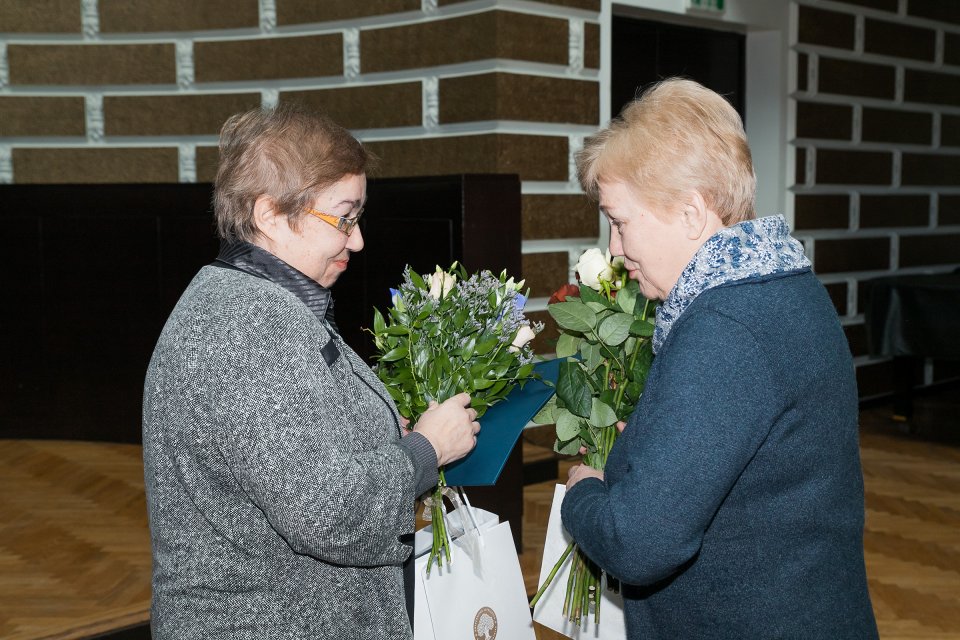 Latvijas Universitātes senioru jubilāru sveikšana. null