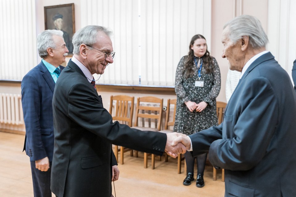 Dr. habil. iur. Ulda Krastiņa jubilejai veltītas izstādes «Vitam Impendre Vero» («Dzīvi veltīt taisnībai») atklāšana Latvijas Universitātes Bibliotēkā Raiņa bulvārī. null