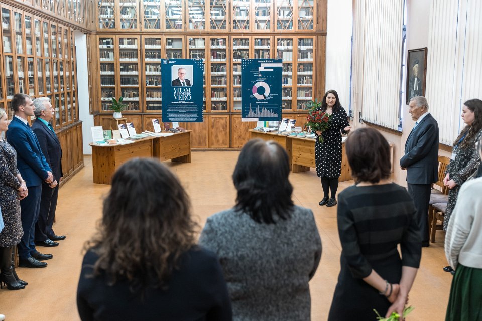 Dr. habil. iur. Ulda Krastiņa jubilejai veltītas izstādes «Vitam Impendre Vero» («Dzīvi veltīt taisnībai») atklāšana Latvijas Universitātes Bibliotēkā Raiņa bulvārī. null