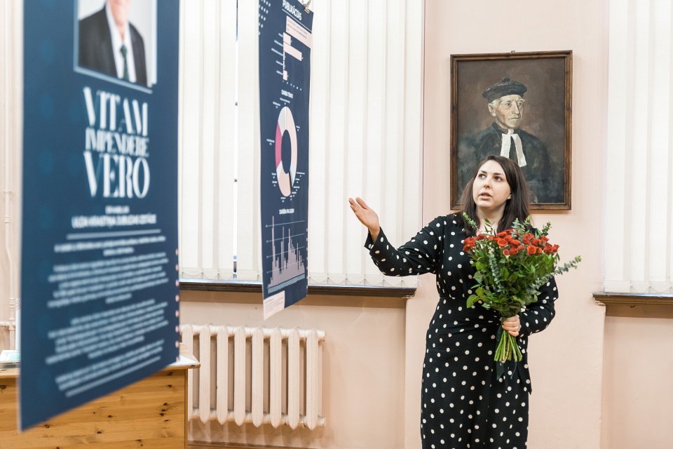 Dr. habil. iur. Ulda Krastiņa jubilejai veltītas izstādes «Vitam Impendre Vero» («Dzīvi veltīt taisnībai») atklāšana Latvijas Universitātes Bibliotēkā Raiņa bulvārī. null