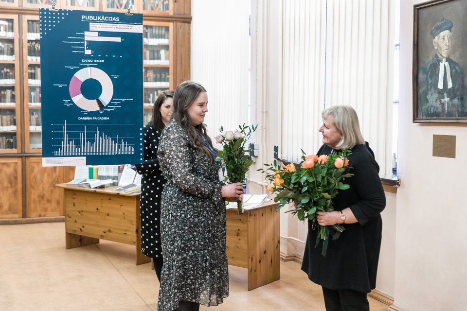 Dr. habil. iur. Ulda Krastiņa jubilejai veltītas izstādes «Vitam Impendre Vero» («Dzīvi veltīt taisnībai») atklāšana Latvijas Universitātes Bibliotēkā Raiņa bulvārī. null