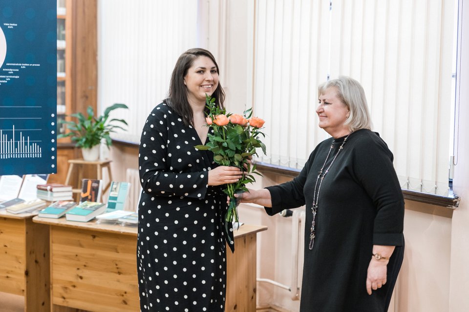 Dr. habil. iur. Ulda Krastiņa jubilejai veltītas izstādes «Vitam Impendre Vero» («Dzīvi veltīt taisnībai») atklāšana Latvijas Universitātes Bibliotēkā Raiņa bulvārī. null