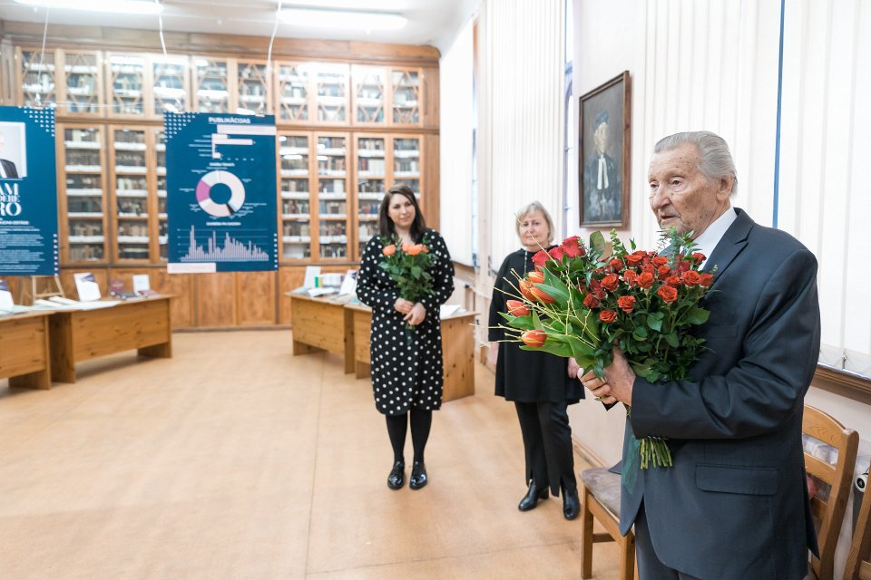 Dr. habil. iur. Ulda Krastiņa jubilejai veltītas izstādes «Vitam Impendre Vero» («Dzīvi veltīt taisnībai») atklāšana Latvijas Universitātes Bibliotēkā Raiņa bulvārī. null