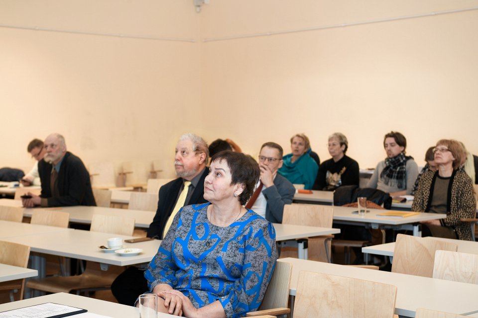 Latvijas Universitātes 81. starptautiskās zinātniskās konferences sekcija «Latvijas Universitātes vēstures liecības atmiņas institūciju krājumos». Konferences dalībnieki.