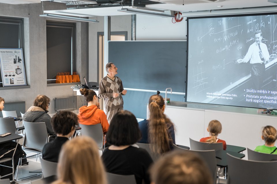 «Ēnu diena» Latvijas Universitātē. null