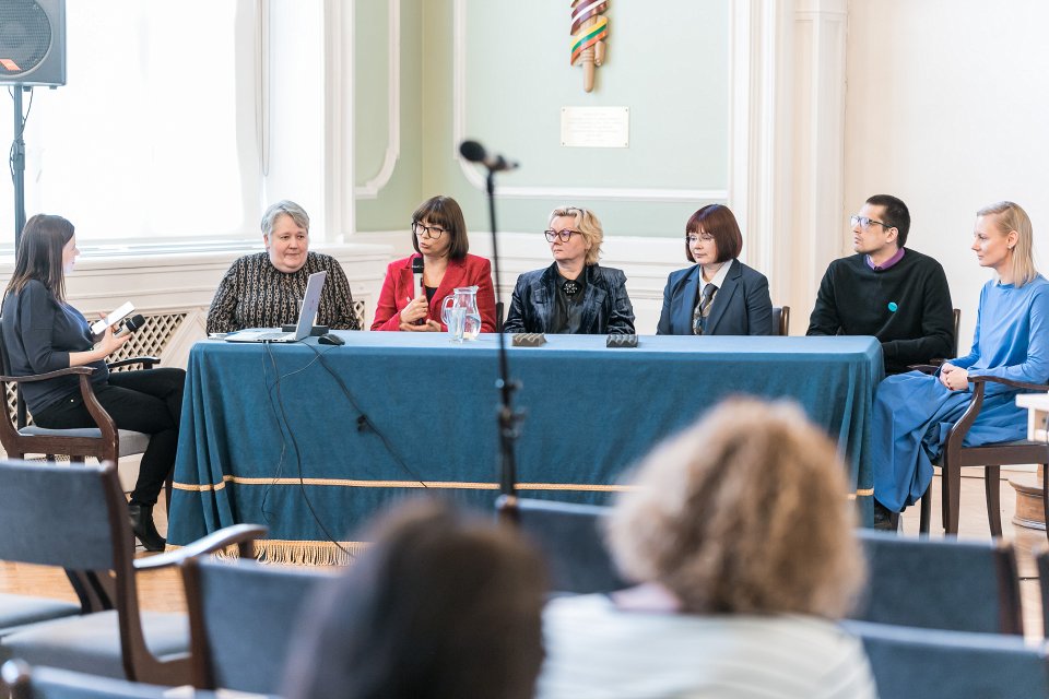 Latvijas Universitātes un Latvijas Kara muzeja sadarbības līguma parakstīšana. null